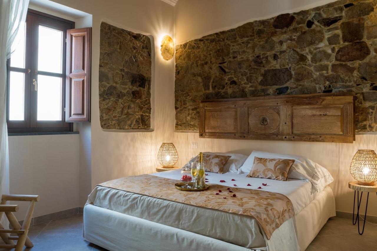Moon'S Tower Suite&Rooms Portoscuso Dış mekan fotoğraf